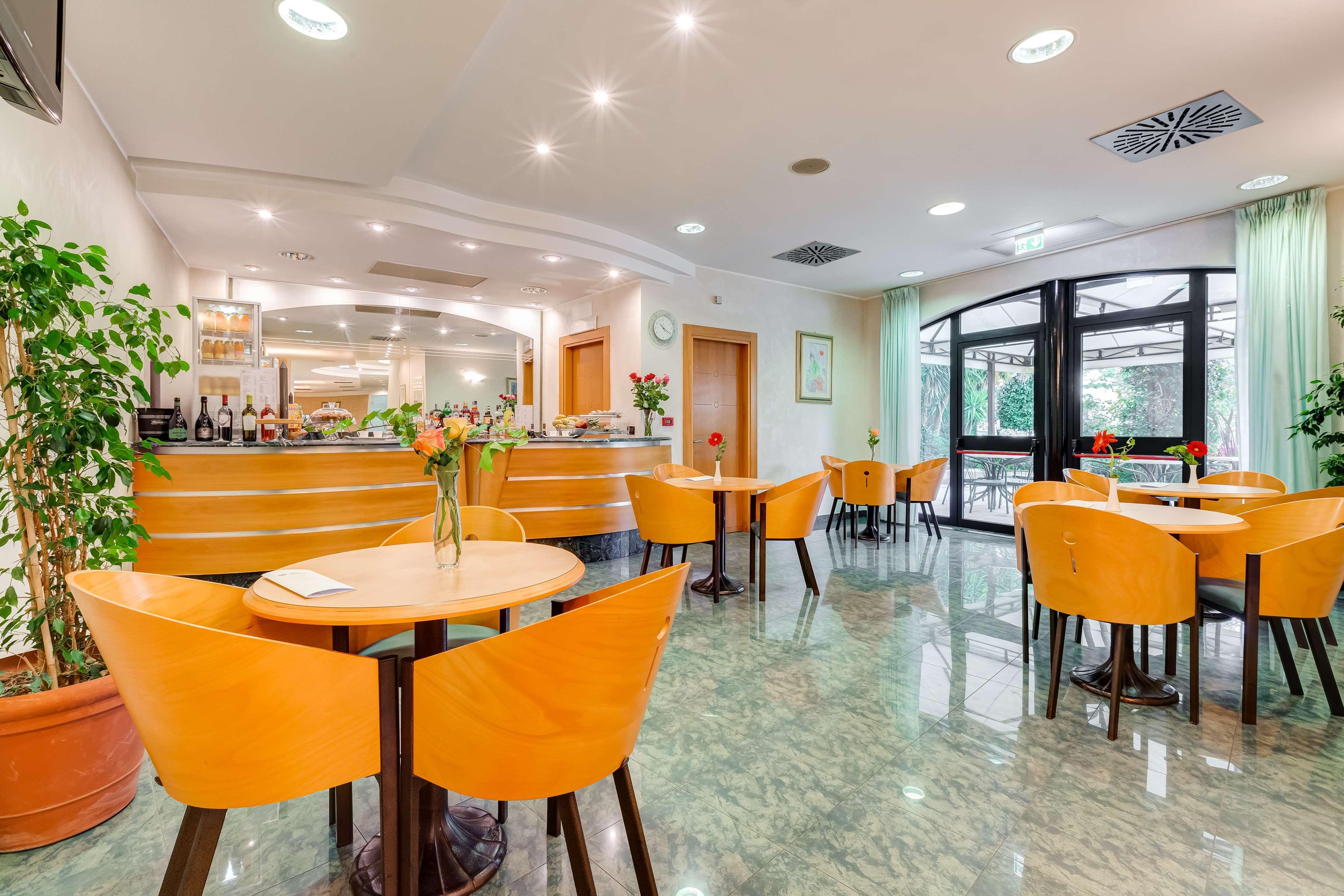 Best Western Hotel Imperiale Нова-Сірі-Маріна Екстер'єр фото
